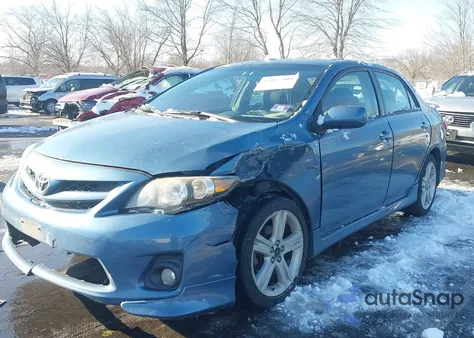2013 Toyota Corolla S z USA, uszkodzony, nr VIN 5YFBU4EE3DP098574
